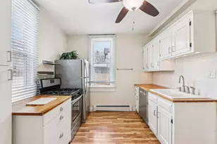 327 W Mineral St, Milwaukee, WI 53204 - Photo 4