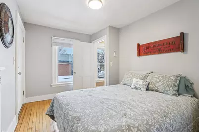 327 W Mineral St, Milwaukee, WI 53204 - Photo 6