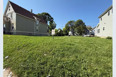 2523 N 35th St, Milwaukee, WI 53210 - Photo 4