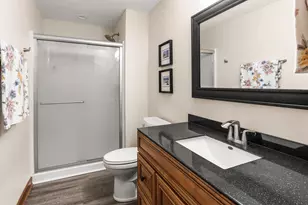 W207N17393 Parkview Dr, Jackson, WI 53037 - Photo 36