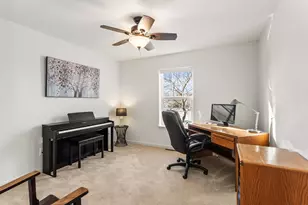 W207N17393 Parkview Dr, Jackson, WI 53037 - Photo 28