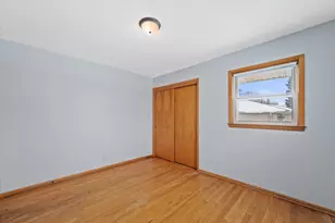 9531 W Langlade St, Milwaukee, WI 53225 - Photo 18