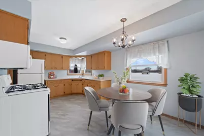 9531 W Langlade St, Milwaukee, WI 53225 - Photo 6