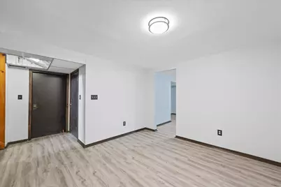 9531 W Langlade St, Milwaukee, WI 53225 - Photo 20