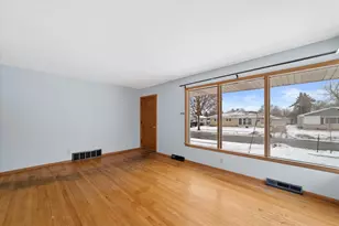 9531 W Langlade St, Milwaukee, WI 53225 - Photo 12