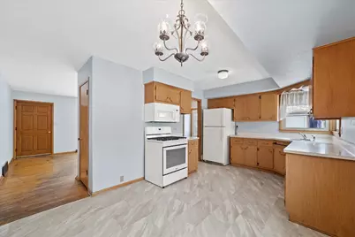 9531 W Langlade St, Milwaukee, WI 53225 - Photo 14