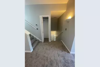 N17W26887 E Fieldhack Dr #G, Pewaukee, WI 53072 - Photo 2