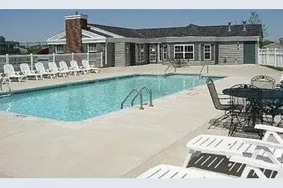 N17W26887 E Fieldhack Dr #G, Pewaukee, WI 53072 - Photo 26