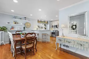 56 Rolling Green Dr, Fontana, WI 53125 - Photo 2