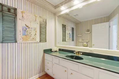 56  Rolling Green Dr, Fontana, WI 53125 - Photo 10