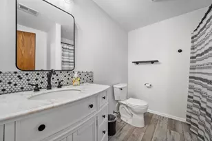 202 Highland Ave, Fort Atkinson, WI 53538 - Photo 8