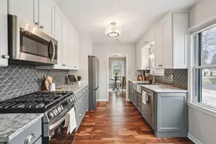 8035 N Poplar Dr, Fox Point, WI 53217 - Photo 12