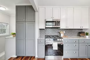 8035 N Poplar Dr, Fox Point, WI 53217 - Photo 16