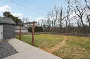 8035 N Poplar Dr, Fox Point, WI 53217 - Photo 38