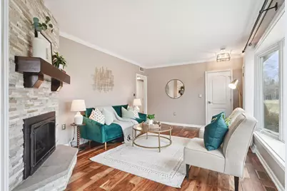 8035 N Poplar Dr, Fox Point, WI 53217 - Photo 6