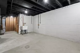 4547 N 49th St, Milwaukee, WI 53218 - Photo 24