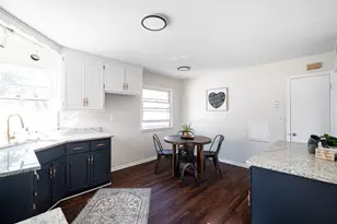 3739 N 97th Pl, Milwaukee, WI 53222 - Photo 2