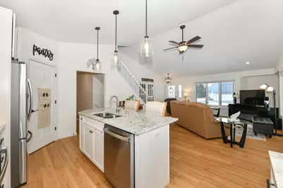 909  Bay View Cir, Mukwonago, WI 53149 - Photo 16