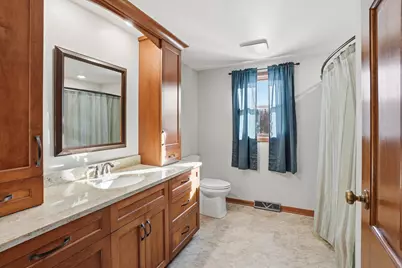 1746  Malibu Dr, Cedarburg, WI 53012 - Photo 34