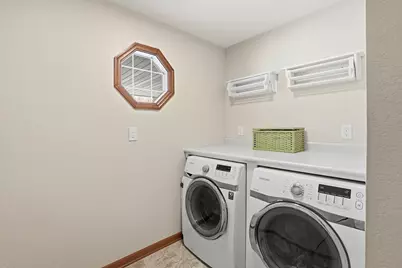 1746  Malibu Dr, Cedarburg, WI 53012 - Photo 24