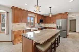 1746 Malibu Dr, Cedarburg, WI 53012 - Photo 12