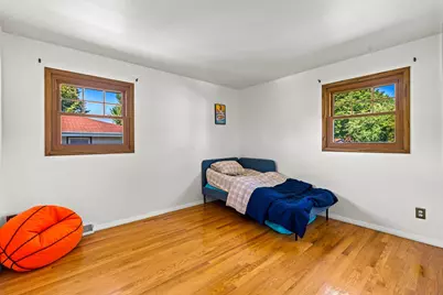 5554 S 25th St, Milwaukee, WI 53221 - Photo 14
