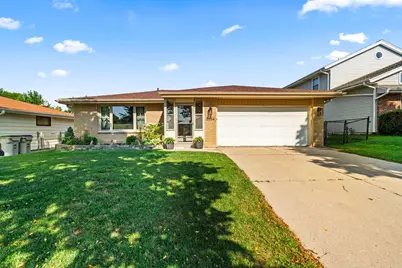 5554 S 25th St, Milwaukee, WI 53221 - Photo 1