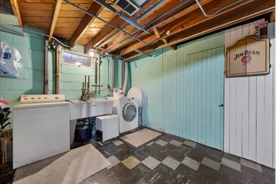 2217  Lefeber Ave, Wauwatosa, WI 53213 - Photo 20