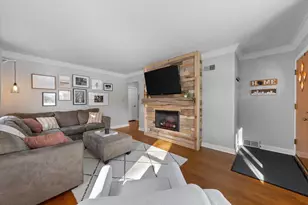 2217 Lefeber Ave, Wauwatosa, WI 53213 - Photo 8