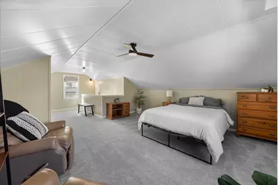 2217  Lefeber Ave, Wauwatosa, WI 53213 - Photo 16