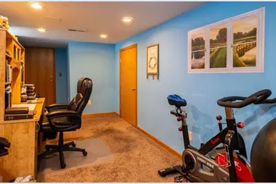 1220 S 65th St, West Allis, WI 53214 - Photo 20