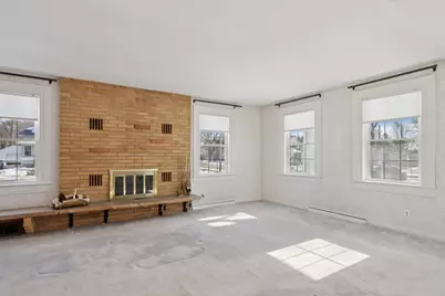 310 S University Ave, Beaver Dam, WI 53916 - Photo 8