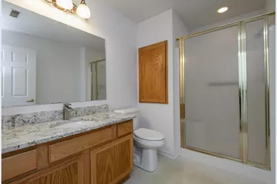 N16W26577  Wild Oats Dr #D, Pewaukee, WI 53072 - Photo 18