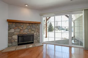 N16W26577 Wild Oats Dr, Pewaukee, WI 53072 - Photo 6