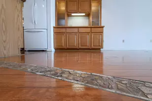 N16W26577 Wild Oats Dr, Pewaukee, WI 53072 - Photo 10