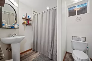 W243N2792 Creekside Dr, Pewaukee, WI 53072 - Photo 30