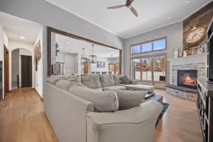 W243N2792 Creekside Dr, Pewaukee, WI 53072 - Photo 10