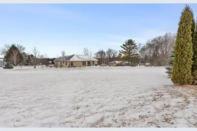 1900  Hillside Rd, Slinger, WI 53086 - Photo 32