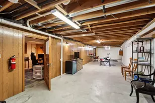 N73W15968 Alpine Ln, Menomonee Falls, WI 53051 - Photo 16