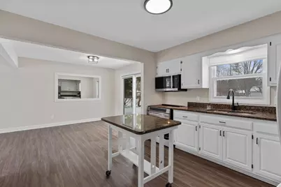 104 W Stoney Ridge Way, Saukville, WI 53080 - Photo 8