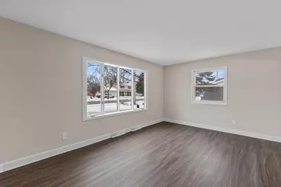 104 W Stoney Ridge Way, Saukville, WI 53080 - Photo 6