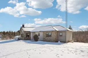 W9160 Deer Rd, Mitchell, WI 53011 - Photo 8