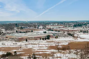 1118 Riverwalk Ct, Pewaukee, WI 53072 - Photo 60