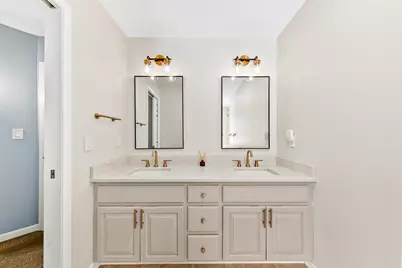 1118  Riverwalk Ct, Pewaukee, WI 53072 - Photo 32