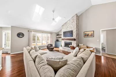 1118  Riverwalk Ct, Pewaukee, WI 53072 - Photo 16