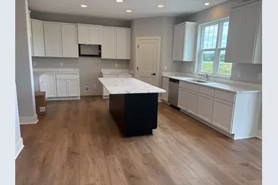 509  Talbot's Woods Dr, Dousman, WI 53066 - Photo 8