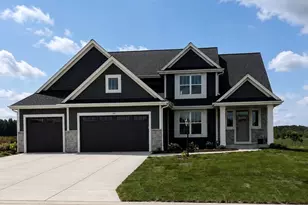 509 Talbot's Woods Dr, Dousman, WI 53066 - Photo 1