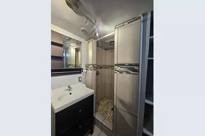 3049 S Hanson Ave, Milwaukee, WI 53207 - Photo 12