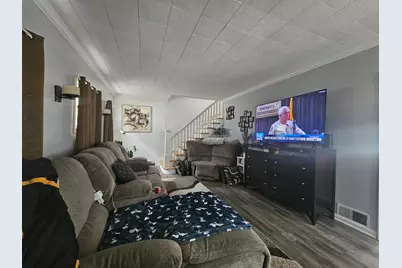 3049 S Hanson Ave, Milwaukee, WI 53207 - Photo 8