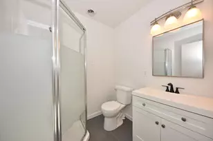 1350 Parkway Dr, Brookfield, WI 53005 - Photo 22